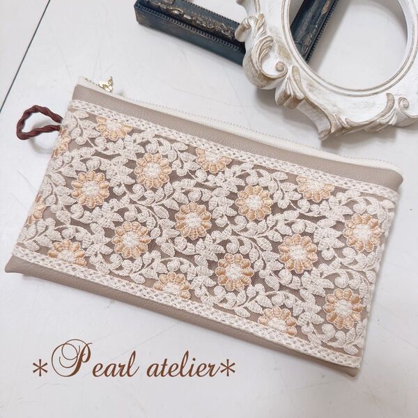カフェモカ*フラワー刺繍ポーチ 大判ポーチ handmade インド刺繍リボン ハンドメイド マーガレット お財布バッグ