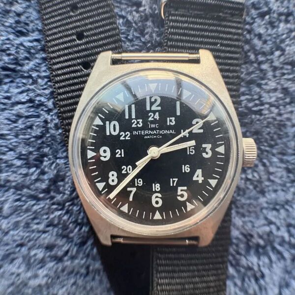 IWC 軍用時計手巻き レトロ ミリタリーウォッチ ビンテージ