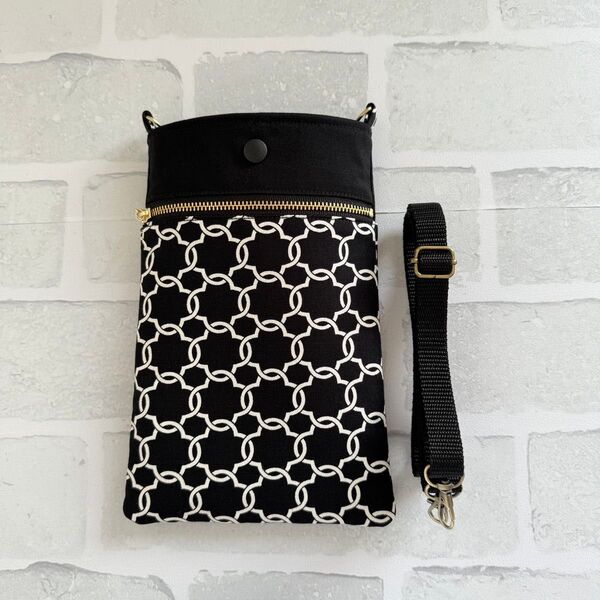 シンプル♪モロッカン柄☆スマホショルダー☆ハンドメイド