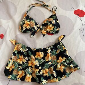 水着 ビキニ パイナップル ハイビスカス ホルターネック セパレート 9M フラワープリント リボン 三愛 3点 スカート