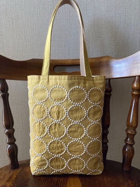 ハンドメイド トートバッグ コットンリネン 刺繍 サークル マスタード