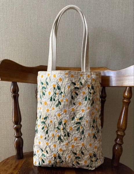 ハンドメイド トートバッグ コットンリネン 刺繍デイジー ベージュ