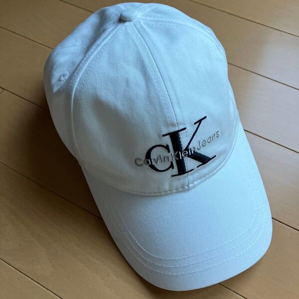 Calvin Klein Jeans ロゴキャップ ホワイト 白 ベースボールキャップ カルバンクライン