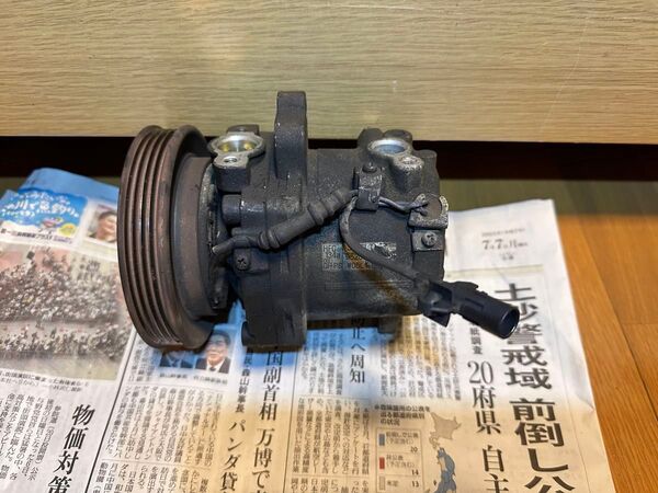 スズキ キャリイ/エブリイ エアコンコンプレッサー da52t da63t 純正 95200-58J21SS06LT16