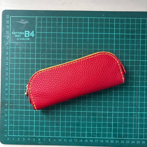 小型ポーチ ペンケース 小物入れ メガネケース レザークラフト ジッパー 20cm フェラーリ イタリアシュリンク牛革