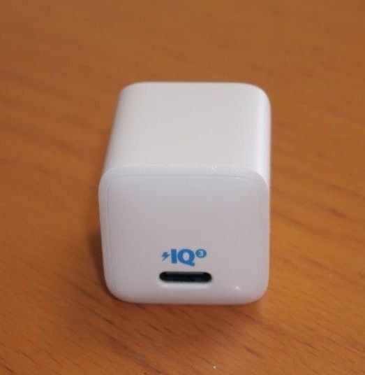 【中古】Anker PowerPort III Nano 20W 白色 PD 充電器 20W USB-C 超小型急速充電器
