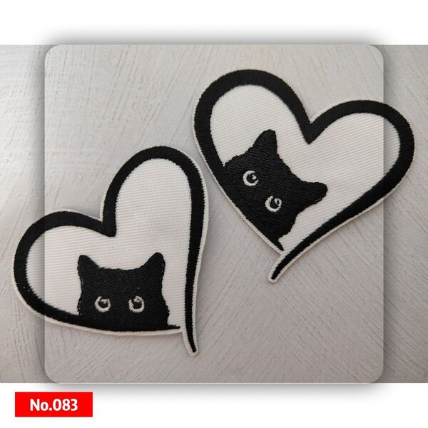 No.083 黒猫 2枚セット ハート ユニーク かっこいい アップリケ パッチ 刺繍 アイロンワッペン他のワッペン組み合わせOk