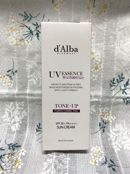 【新品】d'Alba ダルバ ウォータフルトーンアップ サンクリーム パープル日焼け止め