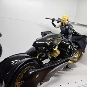 play arts改 アドベントチルドレン クラウド&フェンリル ファイナルファンタジーVII