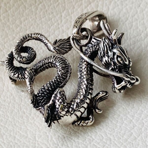 美品 ZOCALO オリエンタル ドラゴン ペンダントトップ ソカロ ネックレス チャーム 龍 竜 925 silver シルバー