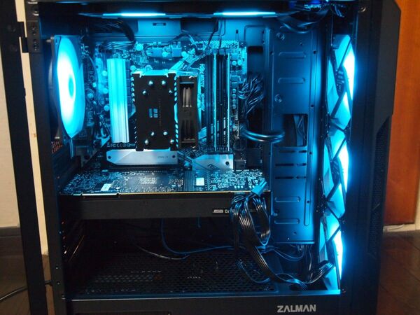 Ryzen7 5700x 2070SUPER ゲーミングPC