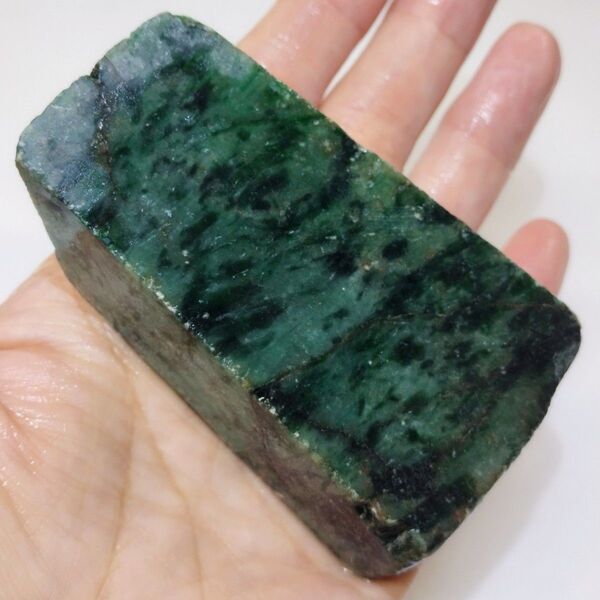 ミャンマー産 本翡翠 原石 A貨 189g No.399