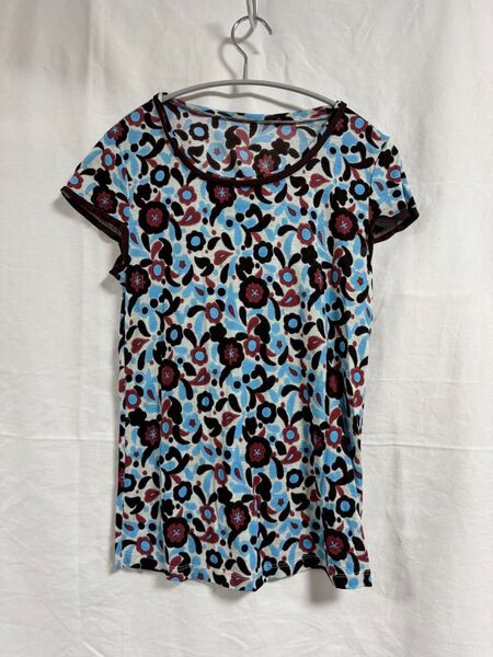 ポップ花柄プリントTシャツ 軽やか素材 日本製