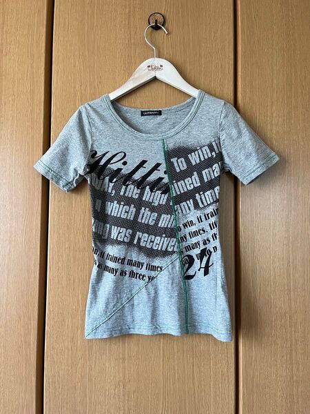 LAZY DAISY プリントTシャツ ピチT