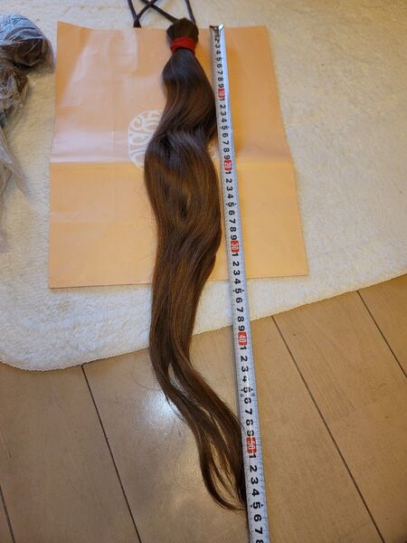 ロングヘアドネーションナチュラルなブロンドヘア