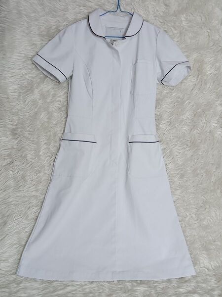 77 ナガイレーベン ワンピース 看護師 ナース服