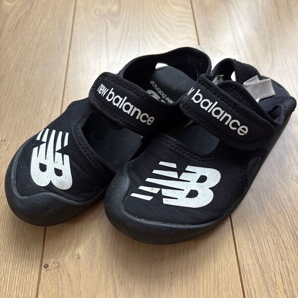 New Balance サンダル 18cm ブラック キッズ 子供