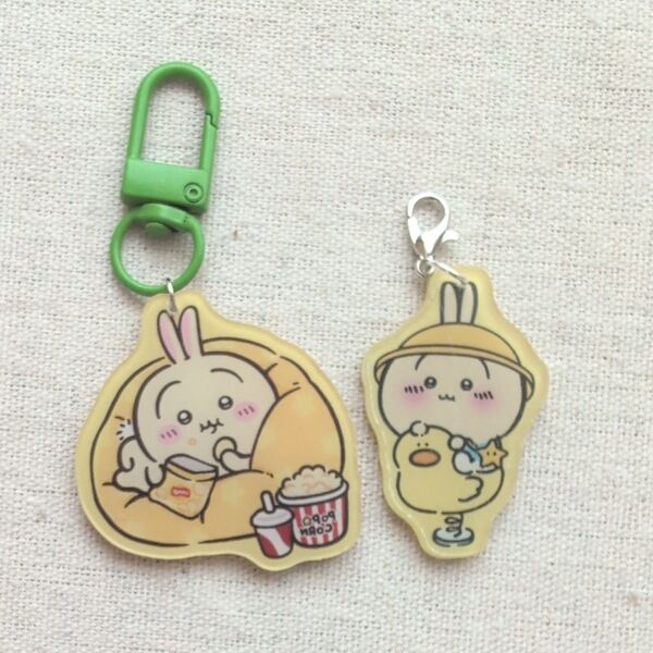 ちいかわ うさぎ アクリルキーホルダー+チャーム