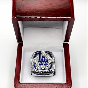 ロサンゼルス・ドジャース 2024年 ワールドチャンピオンリング 大谷翔平 指輪 記念品 MLB 優勝 リング ケース付き