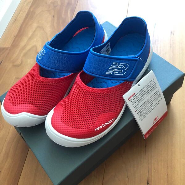 新品 ニューバランス サンダル 20cm レッド ブルー New Balance Y020B B2