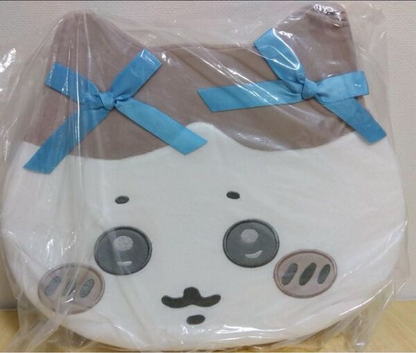 ちいかわ 低反発クッション~リボン~ ハチワレ