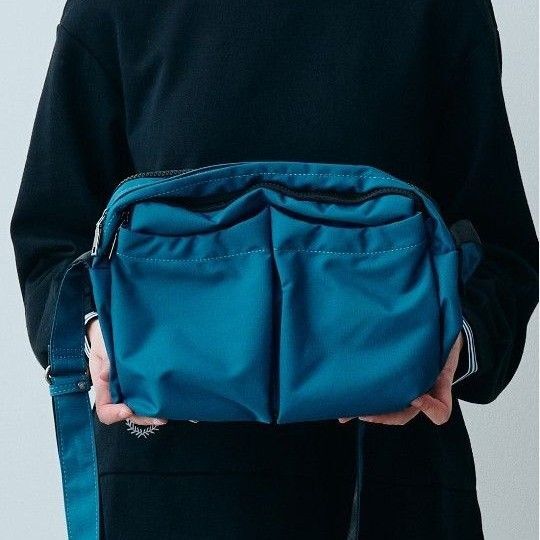 【未使用】Y'SACCS vous et 8ポケットショルダーバッグ ブルー 現行品
