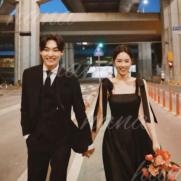 ウェディングドレス Aライン ブラック ブライダル 肩リボン 結婚式 前撮り