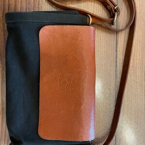 ショルダーバッグ 黒×茶色 革