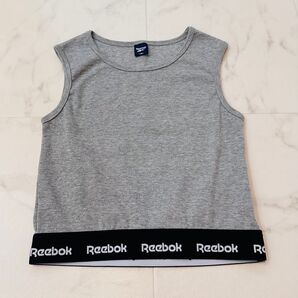 【美品】Reebok クロップドタンクトップ ノースリーブ トップス カットソー スリーブレス