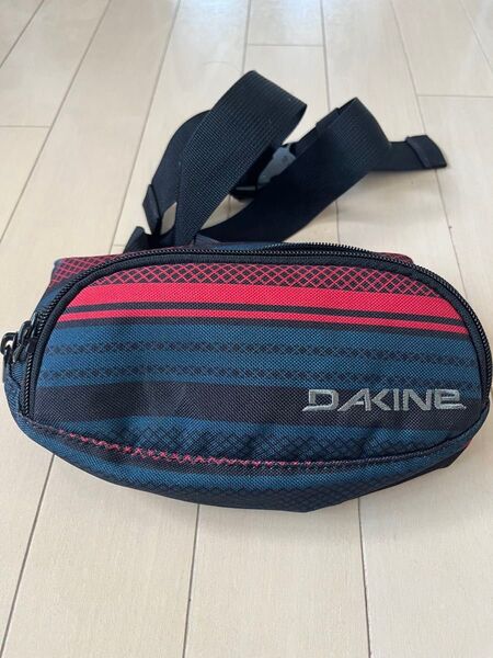 DAKINE ウエストポーチ ネイビー