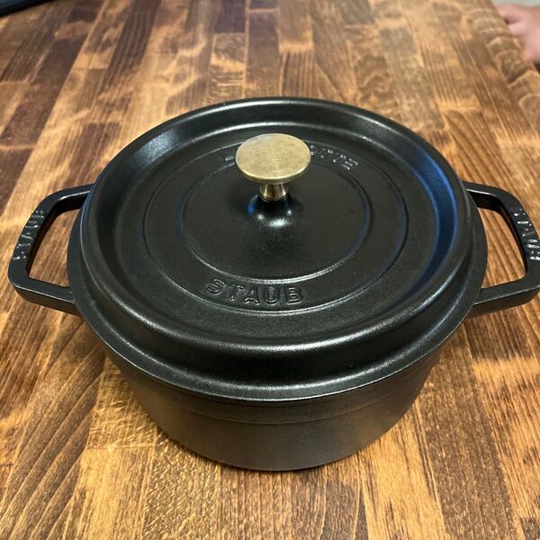 staub ストウブ ピコココット22cm 両手鍋