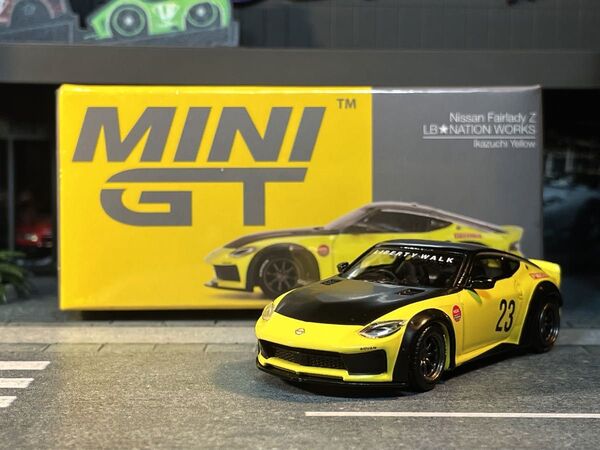 MINI GT 1/64 日産 フェアレディZ リバティーウォーク n°826