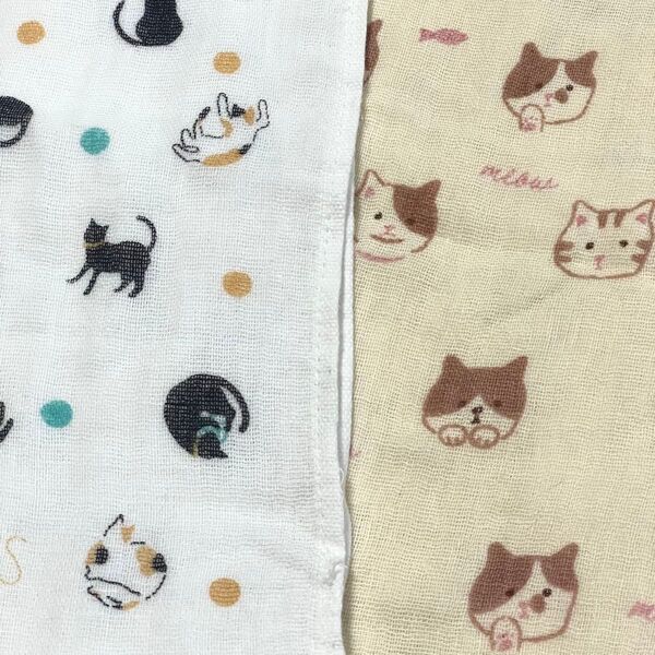 未使用 綿100% コットンタオル ガーゼハンカチ 手ぬぐい 猫 ネコ にゃんこ 総柄 長方形 ベージュ ホワイト