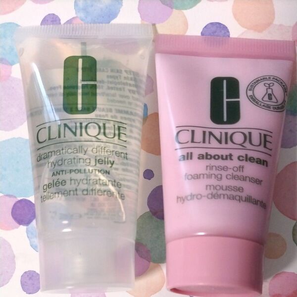 CLINIQUEクリニークハイドレーティングジェリー&クレンジングフォーム 2個セット未使用未開封国内正規品デパコスサンプルセット