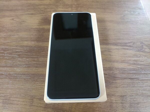 【美品】arrows we2 docomo F-52E