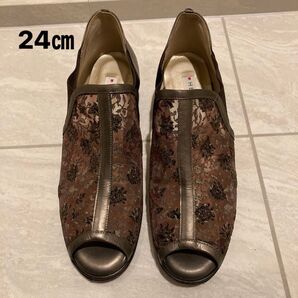 オープントゥ パンプス レース ブラウン 24㎝