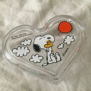  Showa Retro the first period Snoopy glass Heart case 