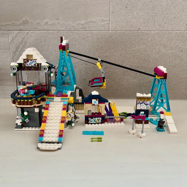 LEGO フレンズ 41324 キラキラスキーリゾート 訳あり