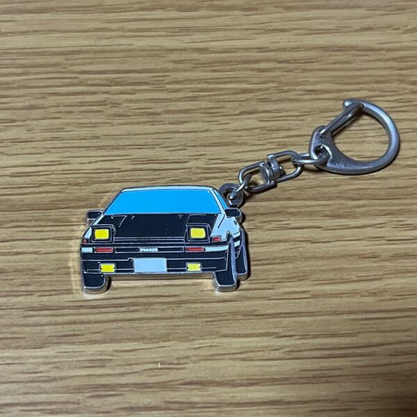頭文字D AE86 藤原拓海 メタルチャームキーホルダー