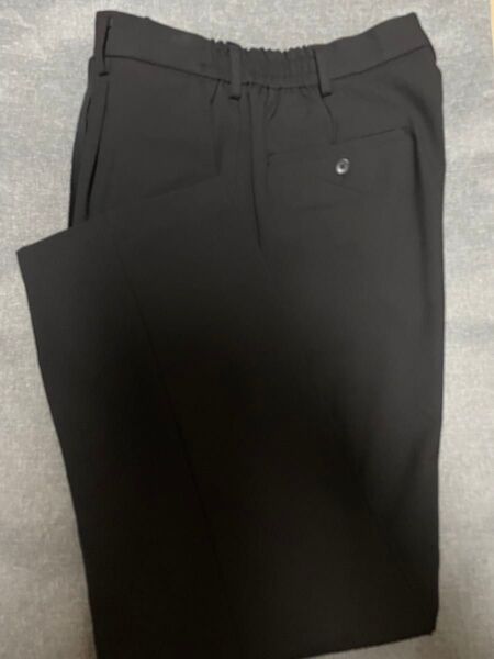 ユニクロ UNIQLO タックワイドパンツ