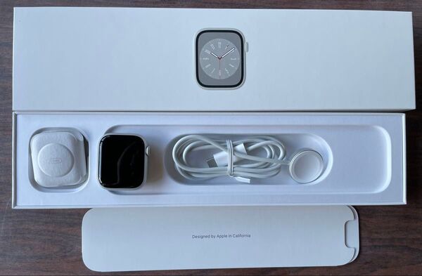 バッテリー最大容量100% Apple Watch 8 GPSモデル 41mm スターライトアルミニウム