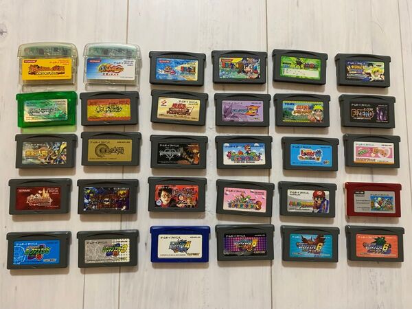 ゲームボーイアドバンス ソフト30本(暁月の円舞曲、ポケモンエメラルド等)【ジャンク】