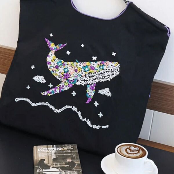 刺繍エコバッグ クジラ 花柄 新品 ブラック お値引き不可