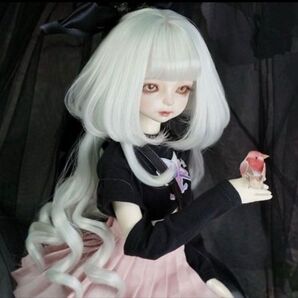 【新品】ドールウィッグ 6〜7インチ☆ホワイト 白 ロングカール☆姫カット ロングウルフ☆耐熱☆SD BJD☆可愛い おしゃれ