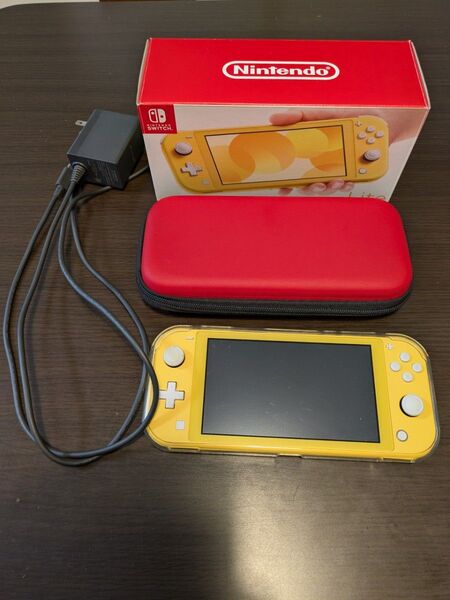 Nintendo Switch Lite イエロー 2019年製 保護フィルム、キャリングケース、本体カバー、ACアダプタ、箱付き
