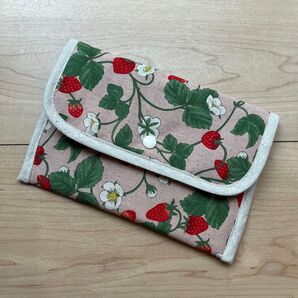 ハンドメイド*マルチケース*いちご柄*ピンク