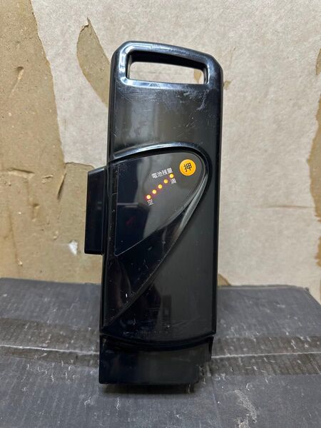 Panasonic パナソニック電動自転車アシストバッテリー NKY513B02B 8.9Ah 長押し5点。