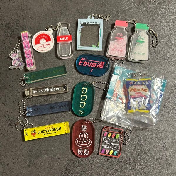 アクリルキーホルダー まとめ売り ガチャガチャ