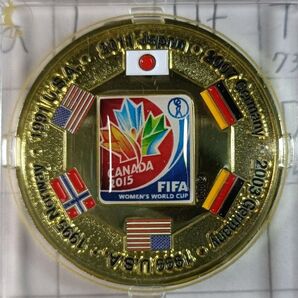金色のメダル サッカー 金メッキ 銀製?