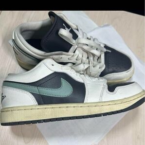 NIKE AIR JORDAN 1 LOW
